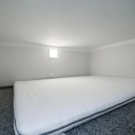 Cozy Loft / Near Gates Of Dawn / Free Netflix *